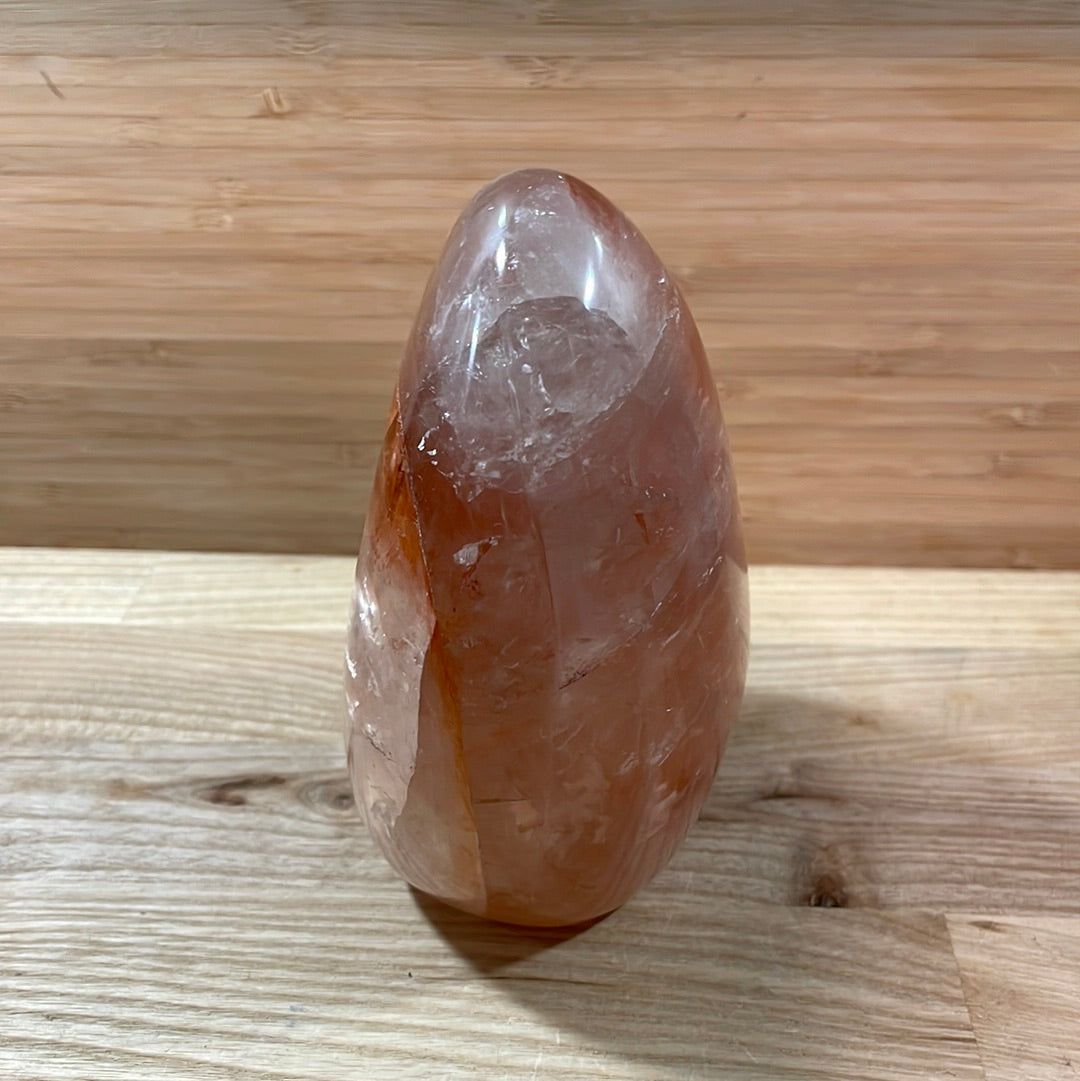 Hematoid Quartz Polished Freeforms (1kg)