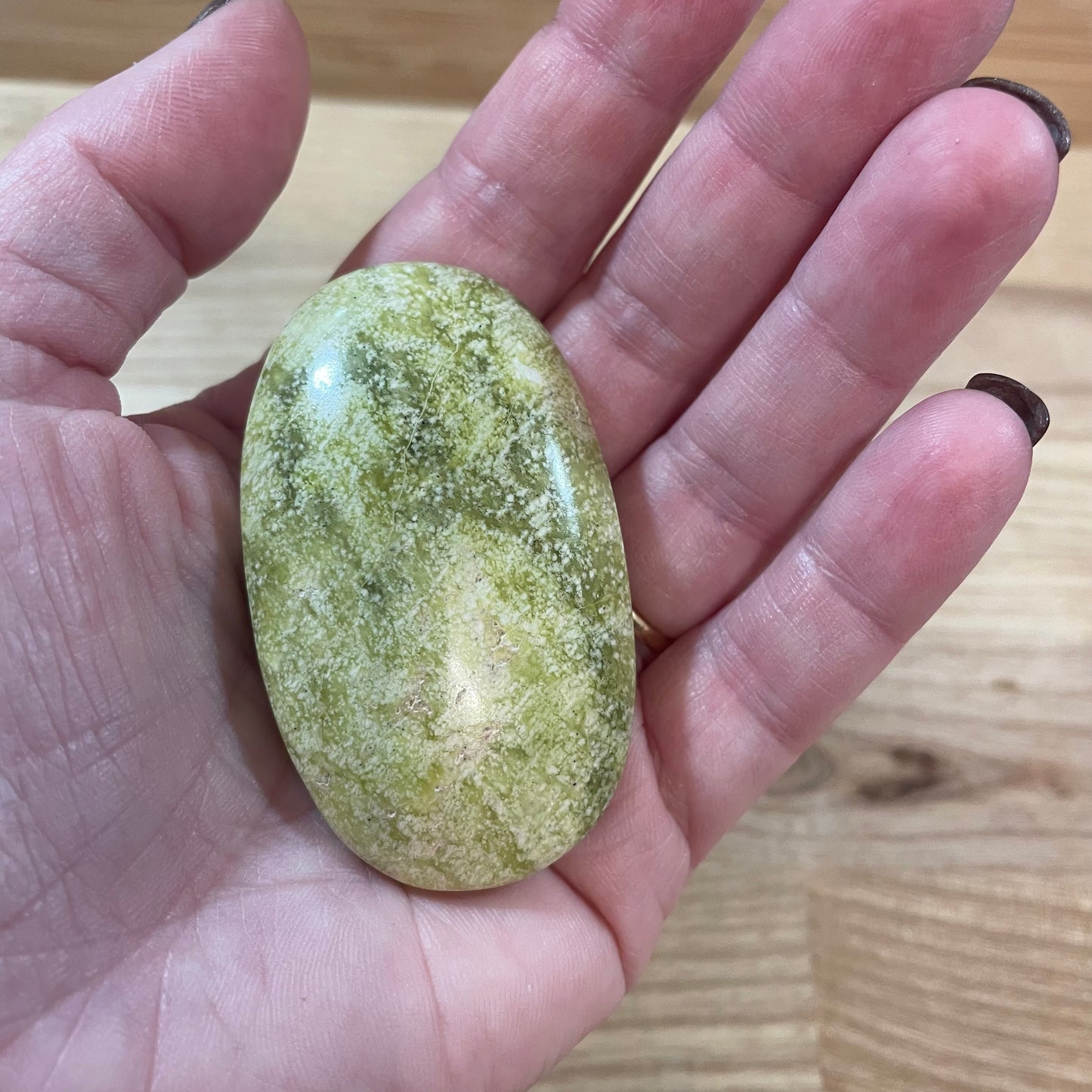 Serpentine Palmstone