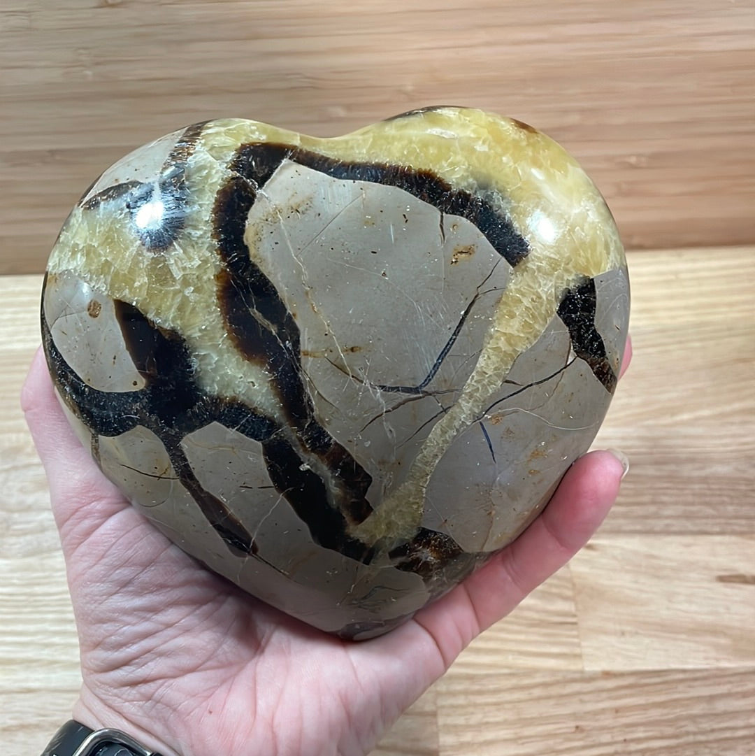 Septarian Heart Large (1kg+)