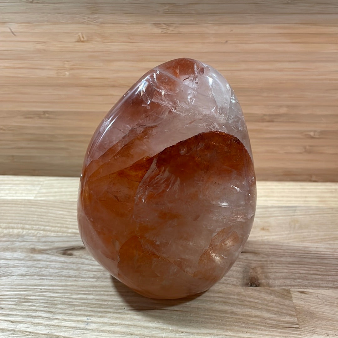 Hematoid Quartz Polished Freeforms (1kg)