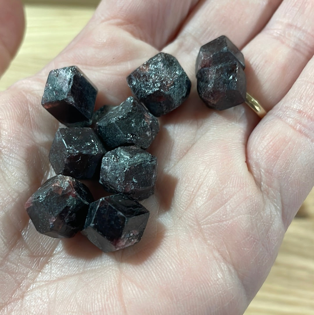 Garnet Tumblestones - Raw