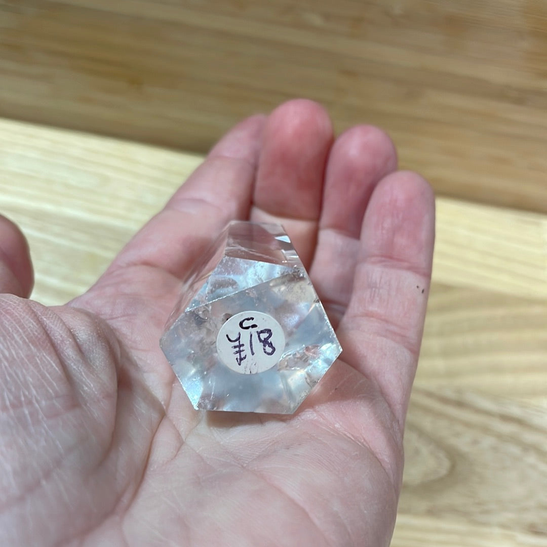 Clear Quartz Points <£20