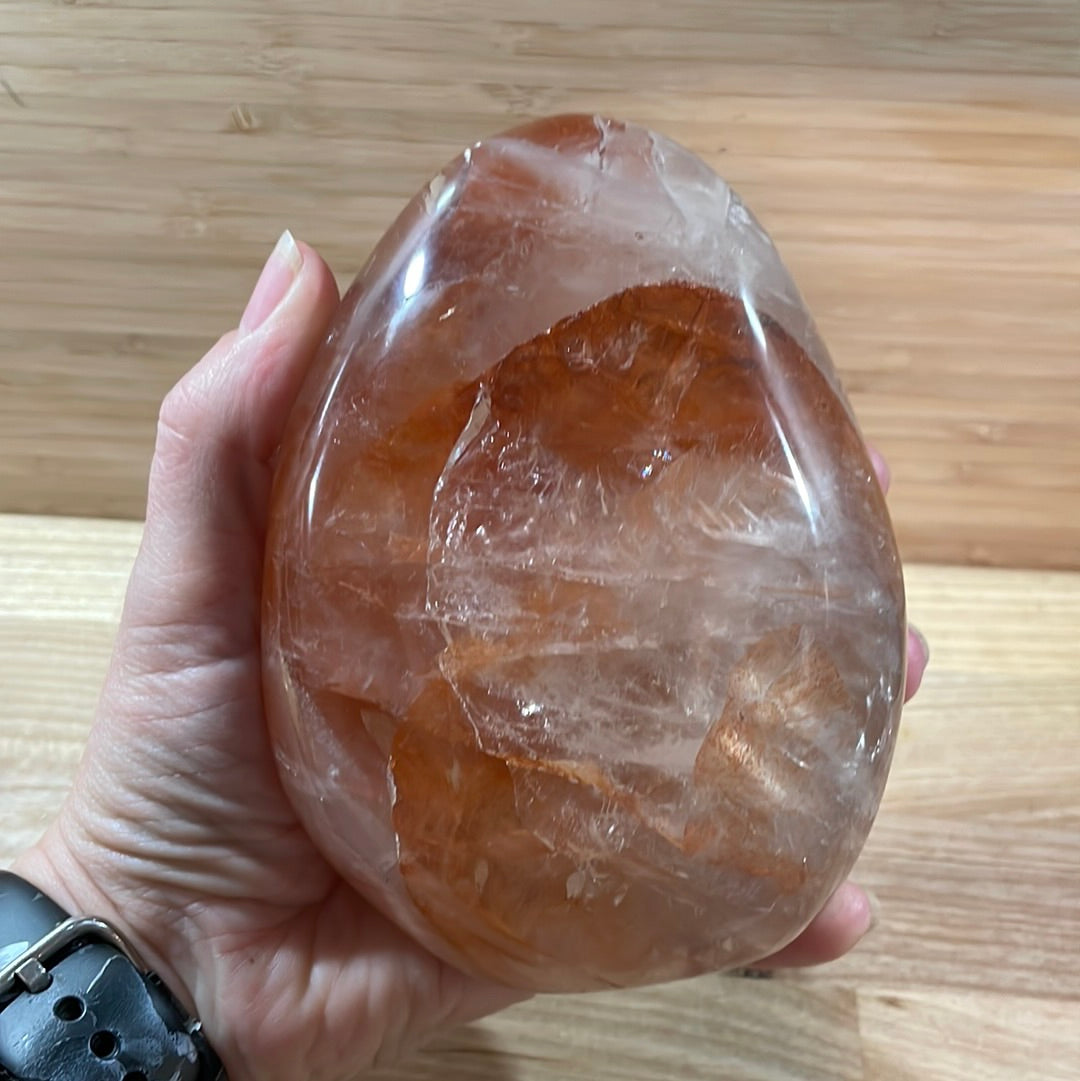 Hematoid Quartz Polished Freeforms (1kg)