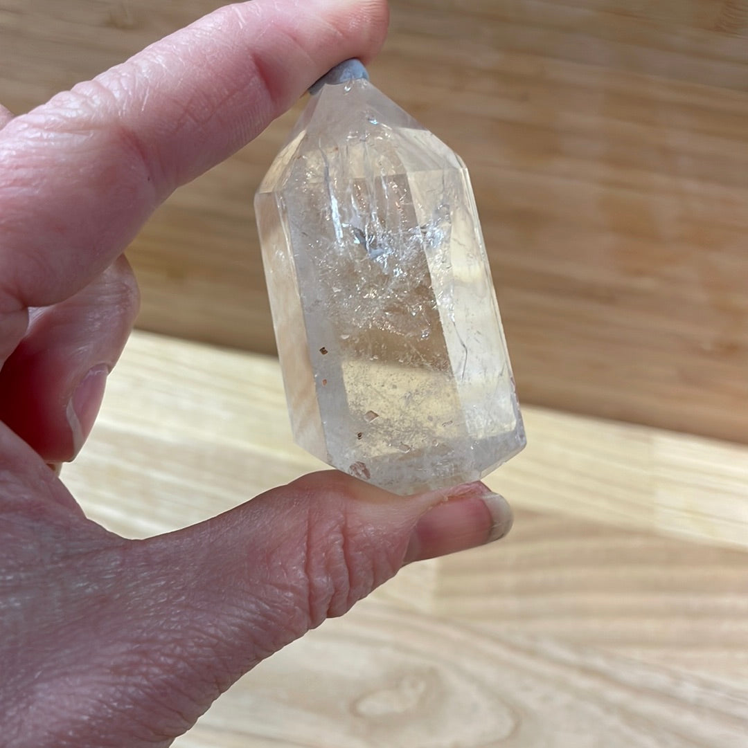 Clear Quartz Points <£20