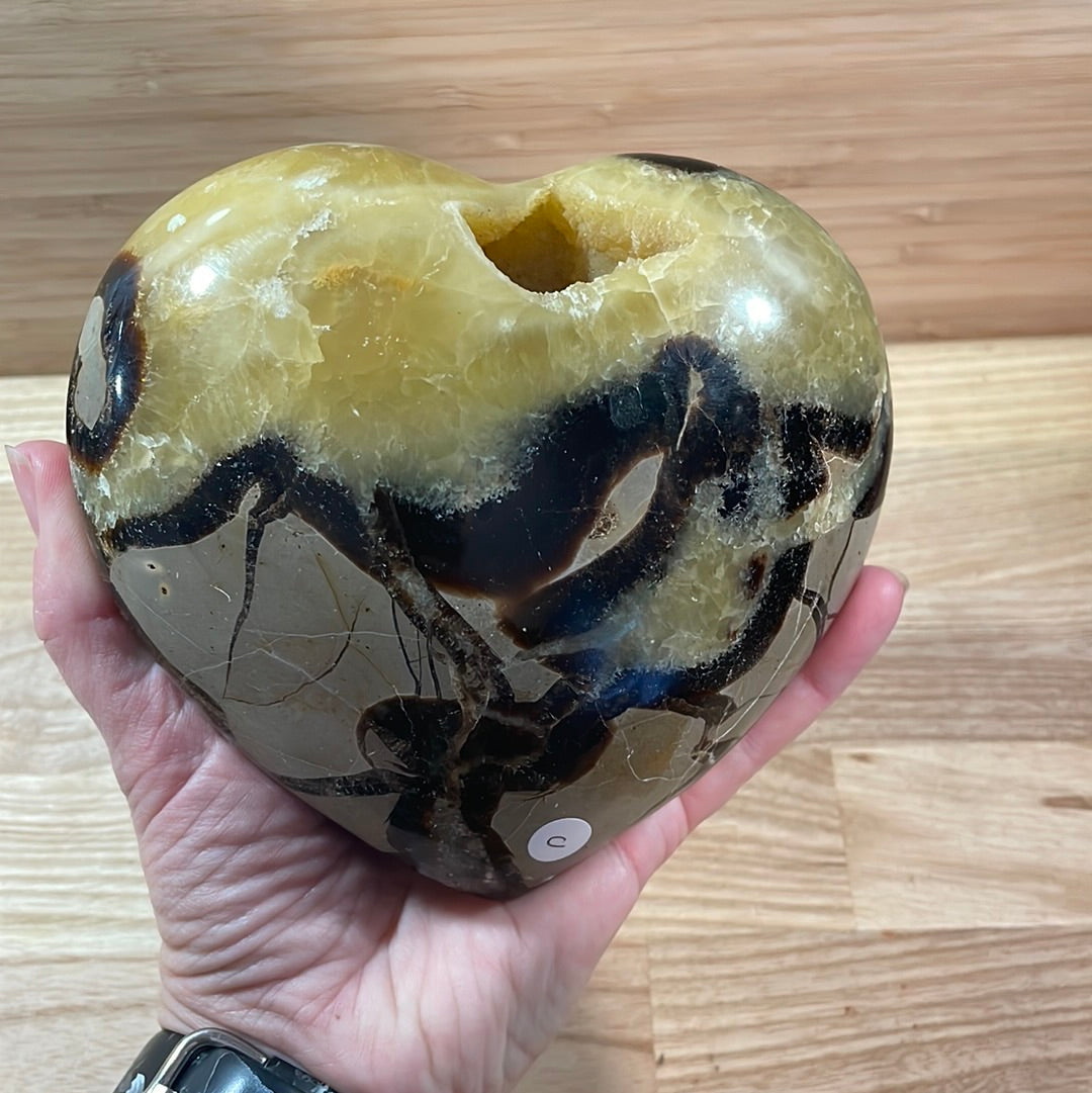 Septarian Heart Large (1kg+)