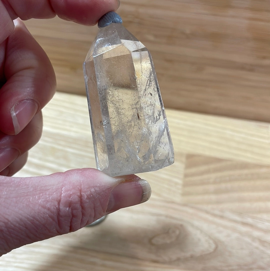 Clear Quartz Points <£20