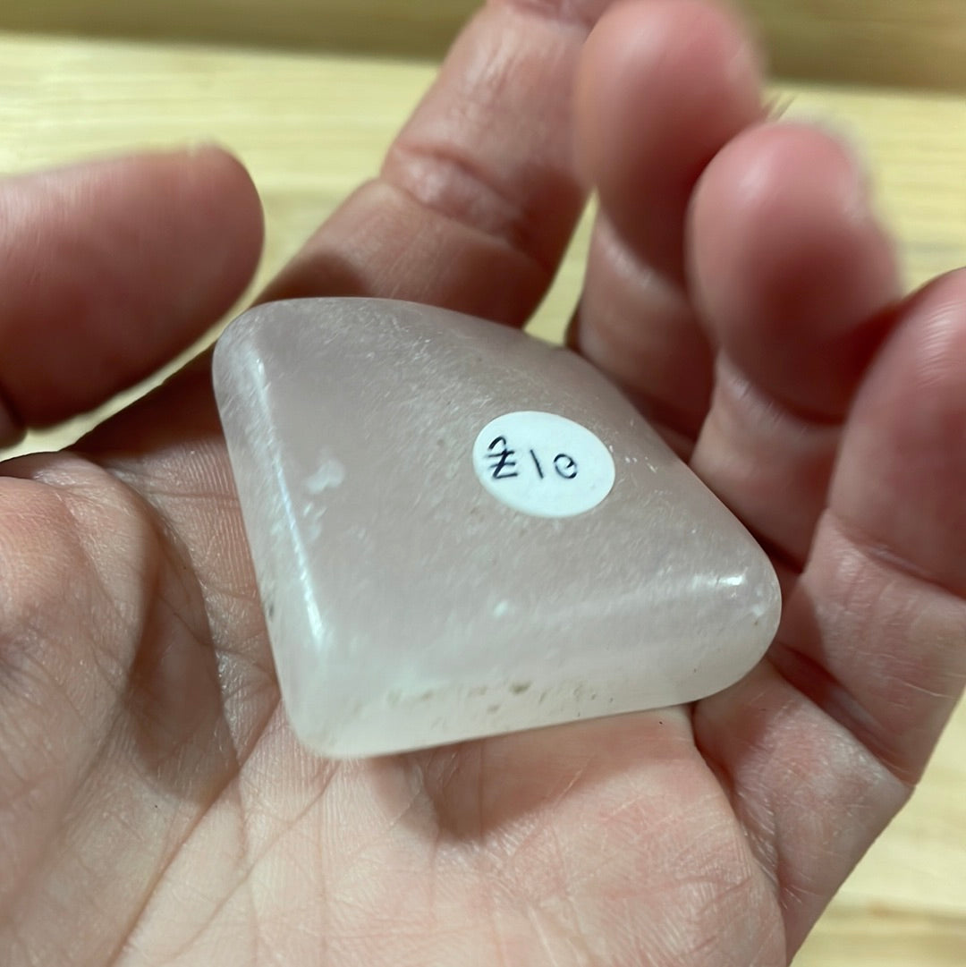 Mangano Calcite Freeform Tablet