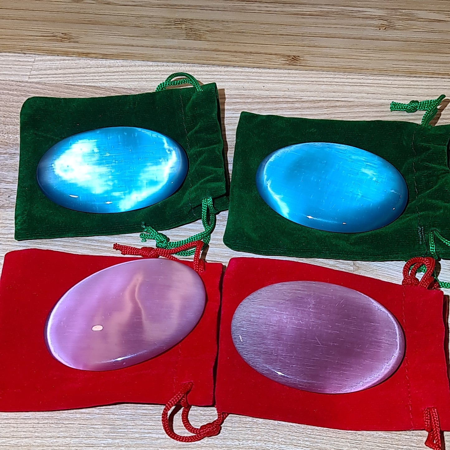 Cats Eye Turquoise Palmstone