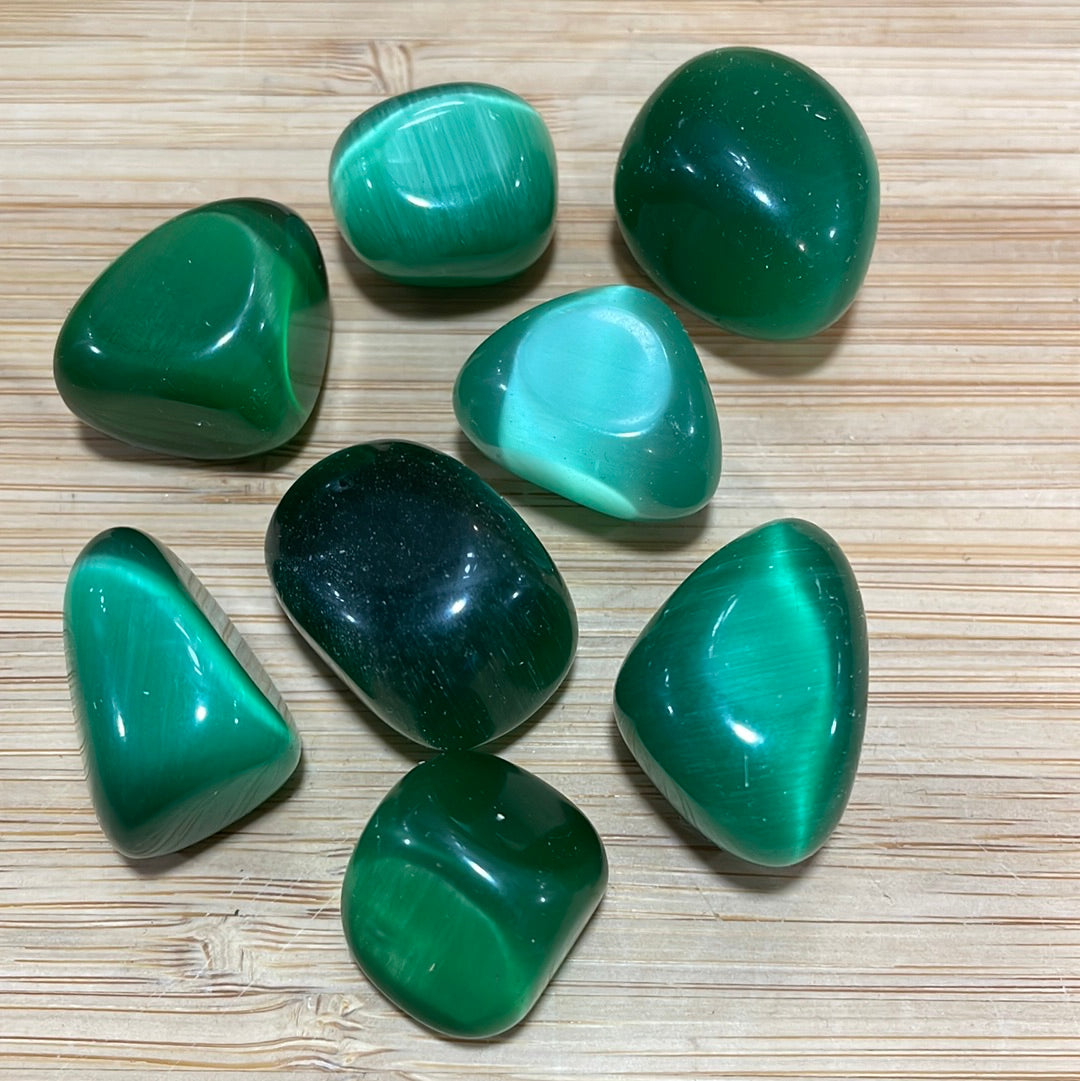 Cats Eye Green Tumblestone