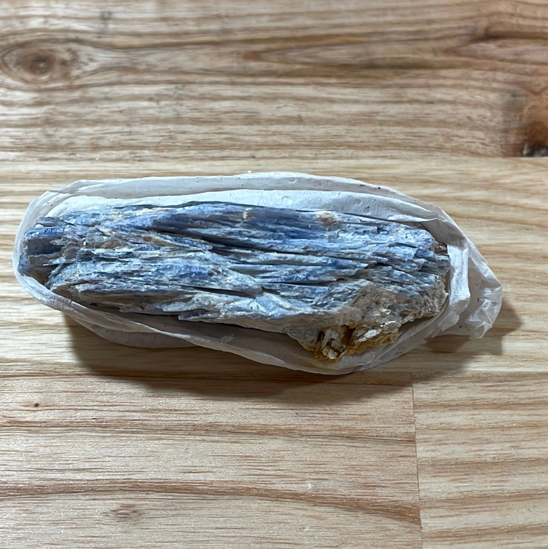 Kyanite Raw - KY20