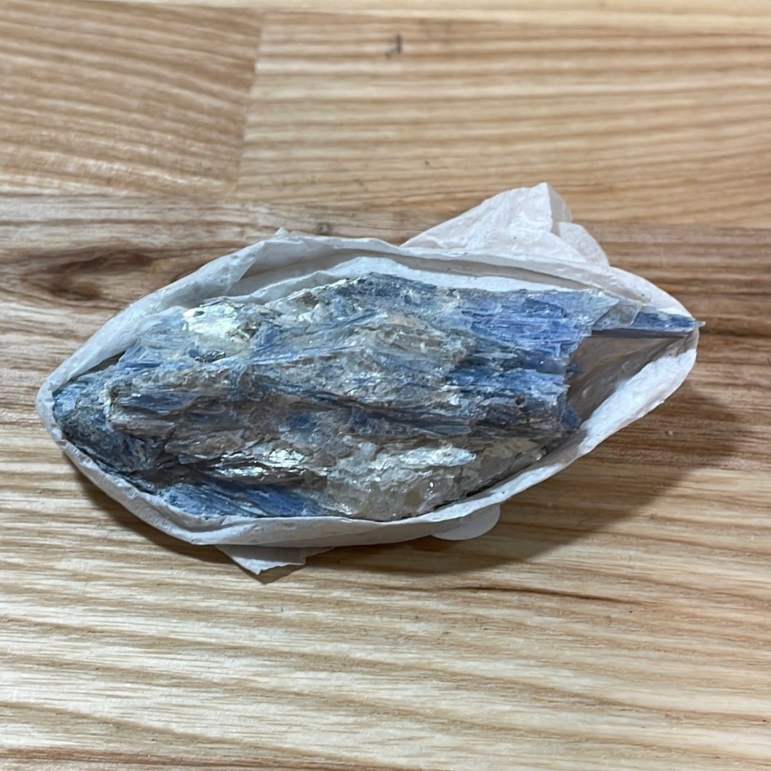 Kyanite Raw - KY18