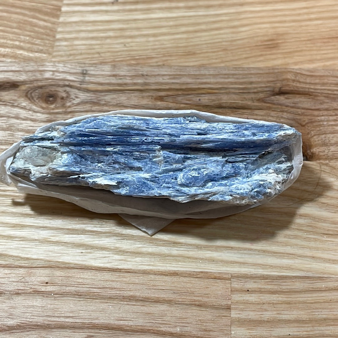Kyanite Raw - KY15