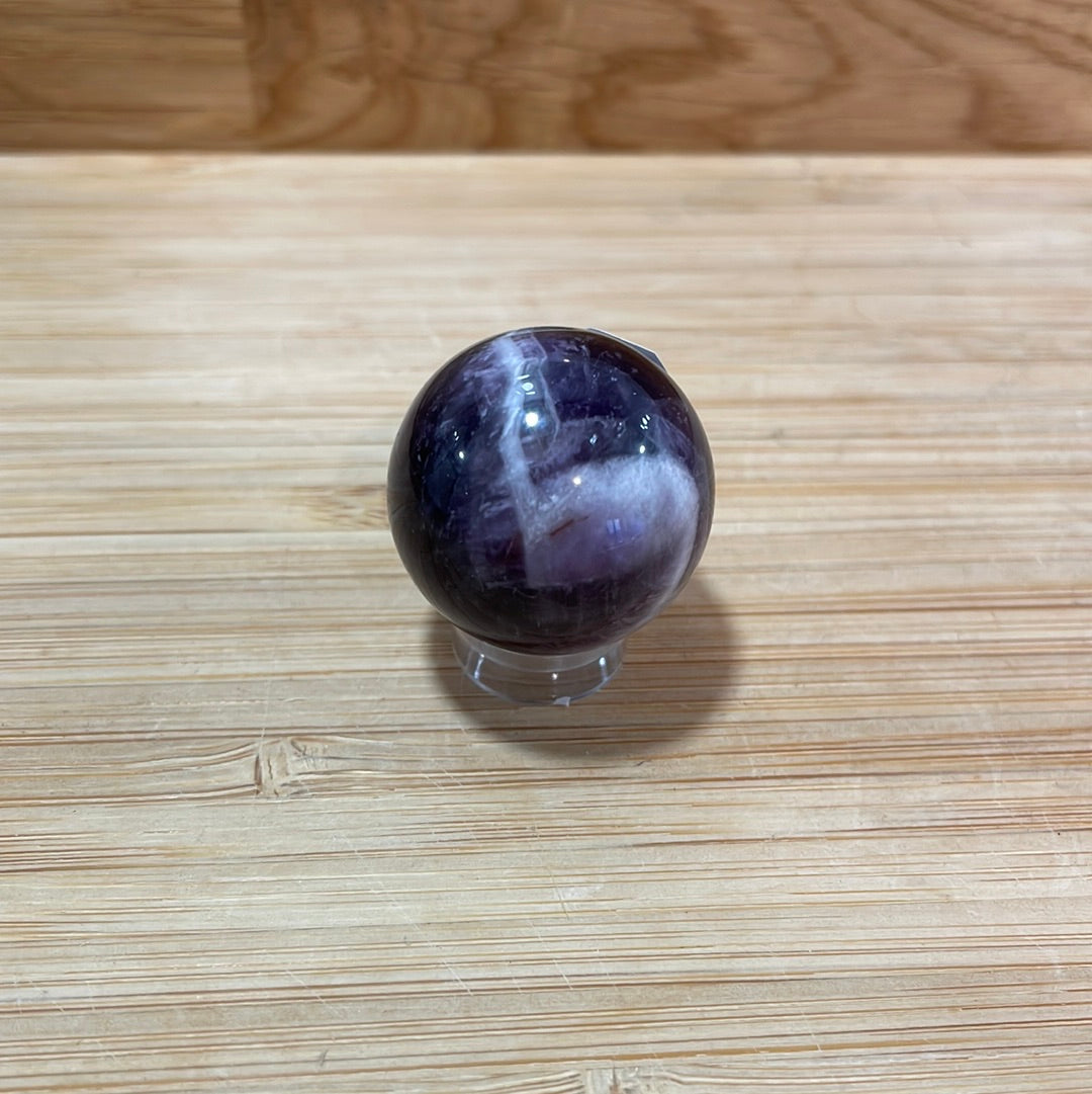 Chevron Amethyst Sphere 25mm