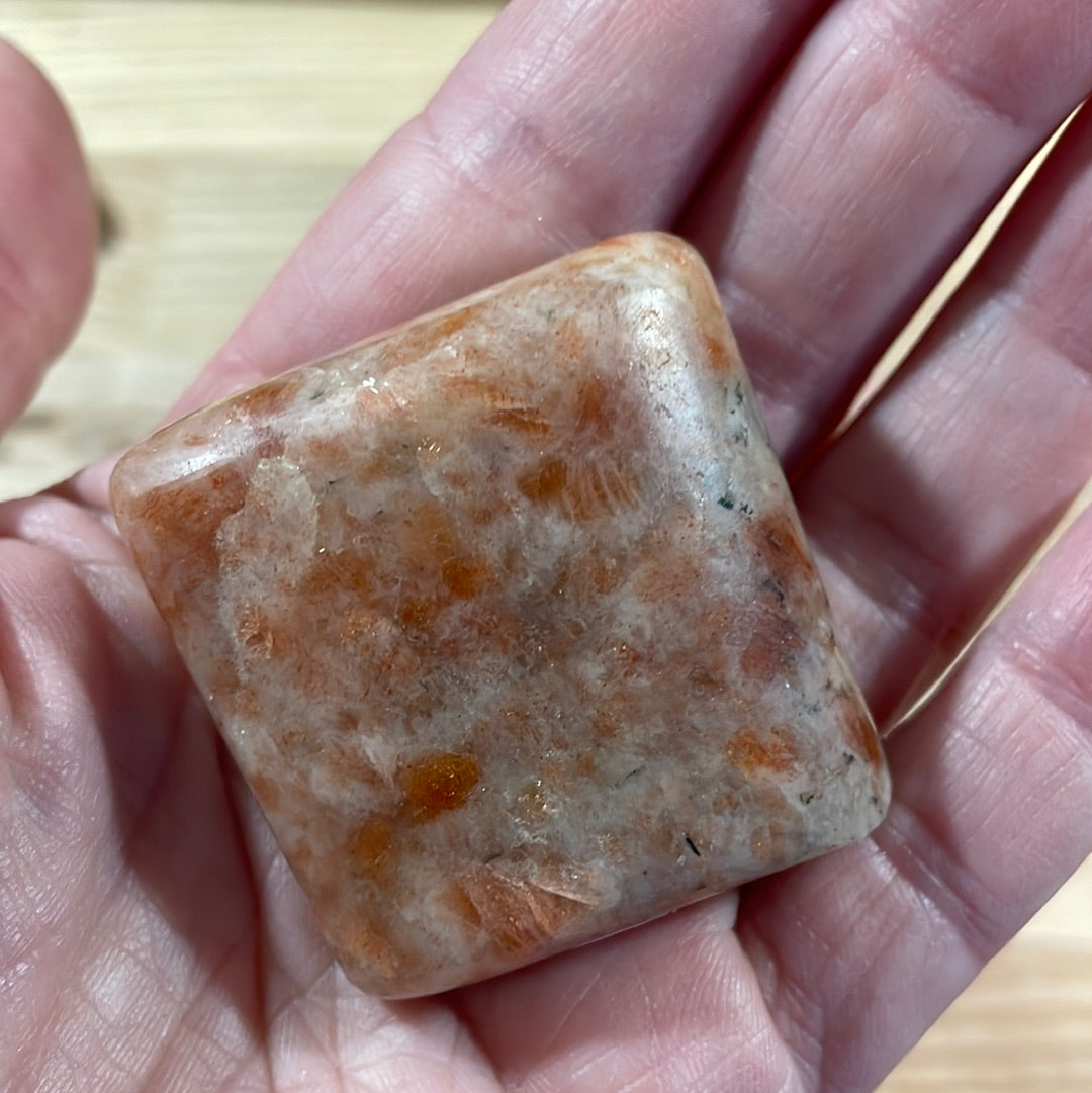 Sunstone A Grade Pebbles/Freeforms