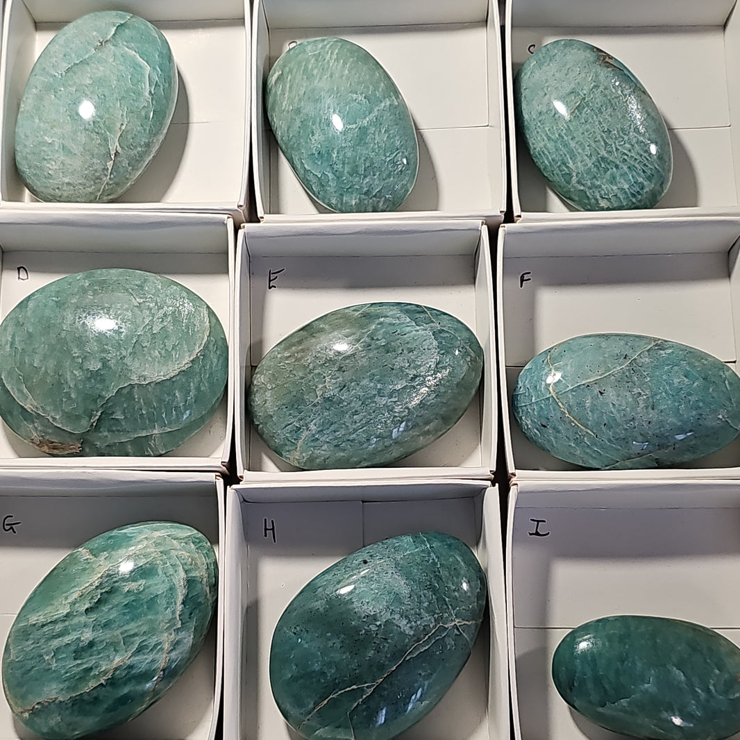 Worry, Thumb, Tablet & Palm Stones & Pebbles – The Kent Crystal Cave