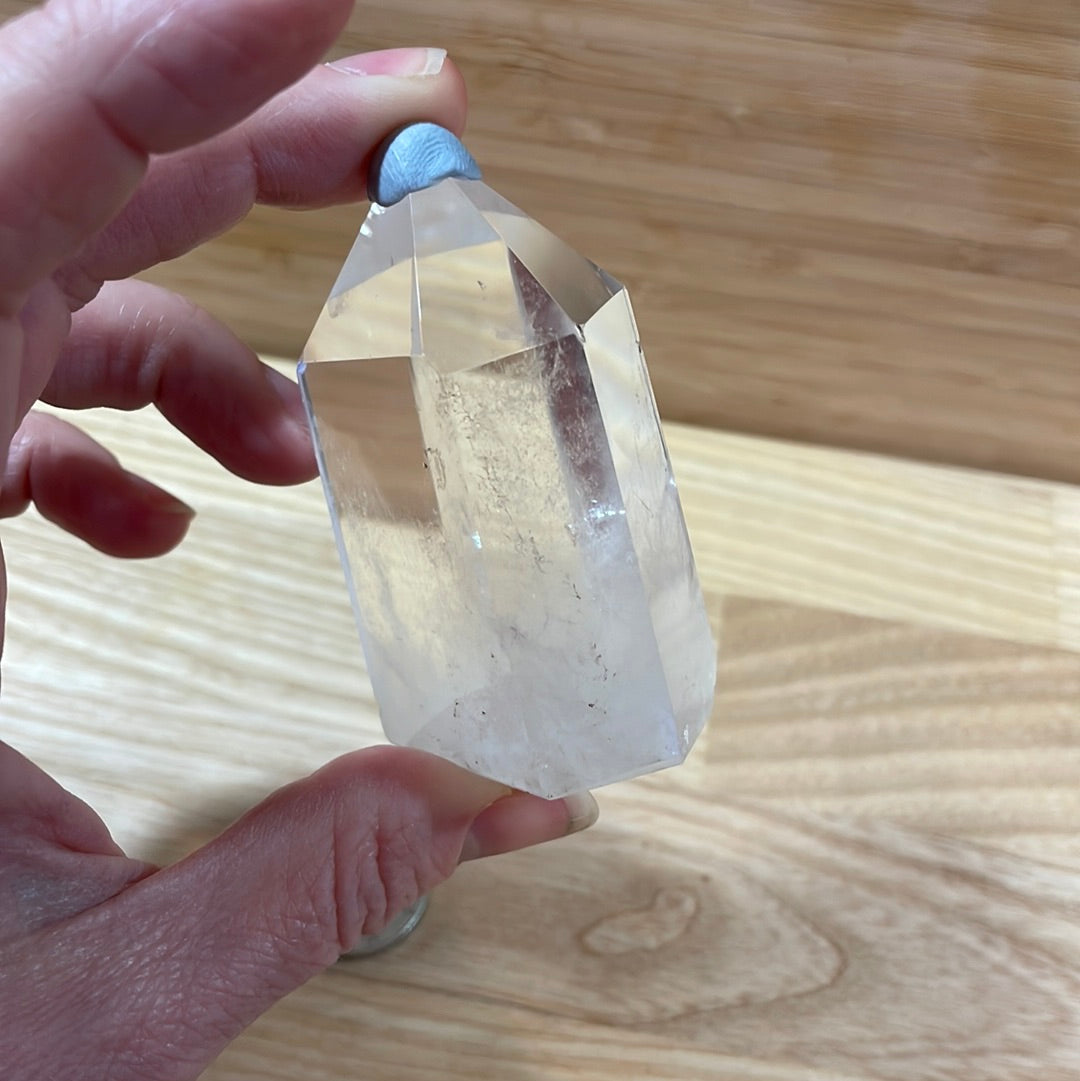Clear Quartz Points >£20