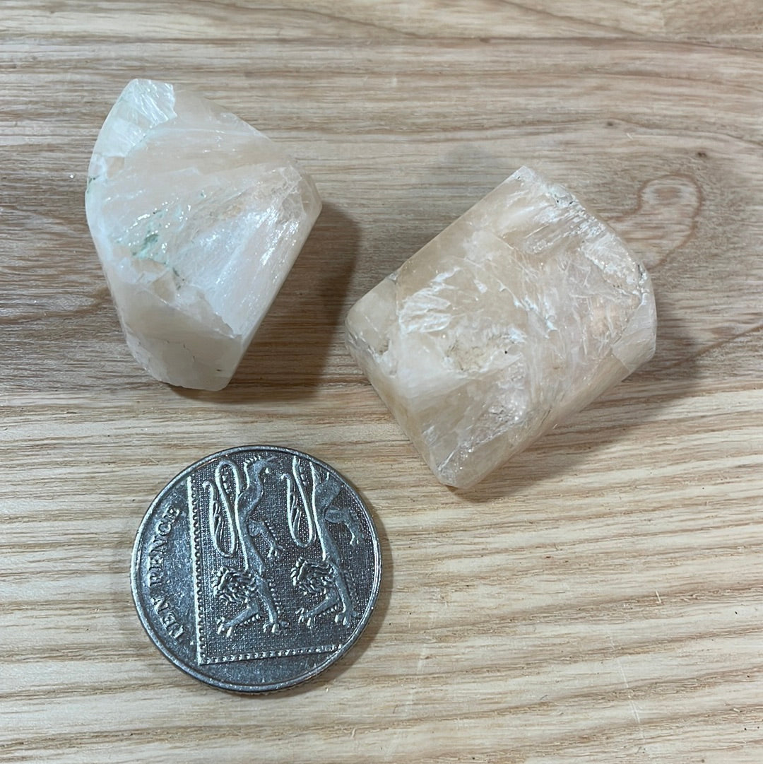 Stilbite Tumblestone
