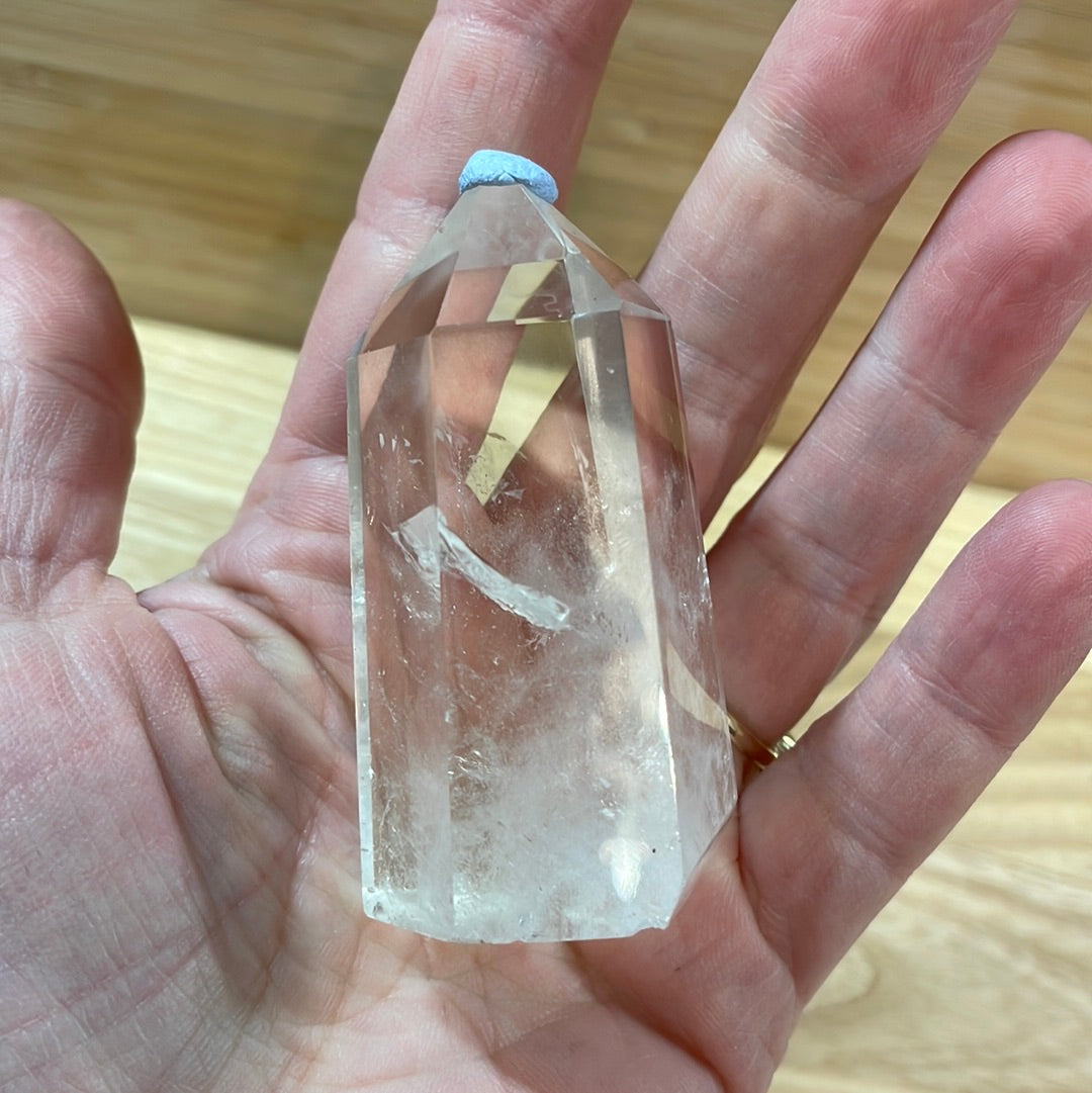 Clear Quartz Points >£20