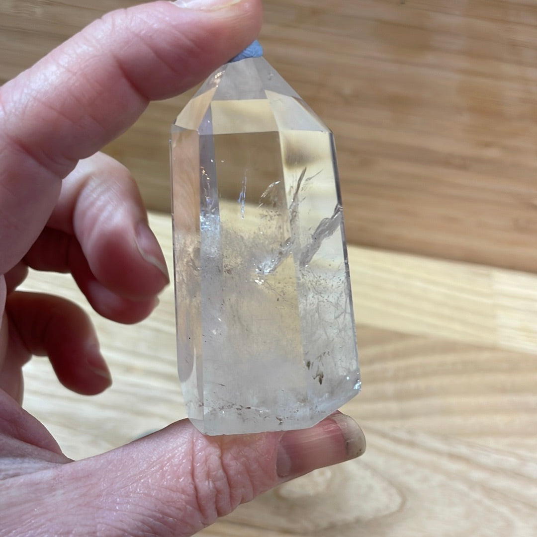 Clear Quartz Points >£20