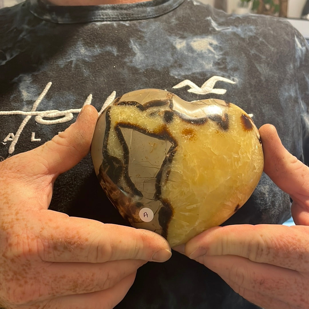 Septarian Heart Large (1kg+)