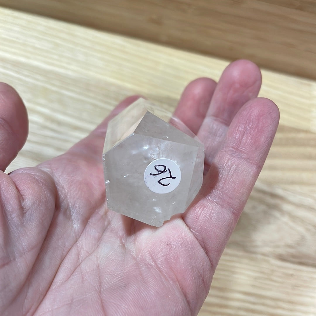 Clear Quartz Points >£20