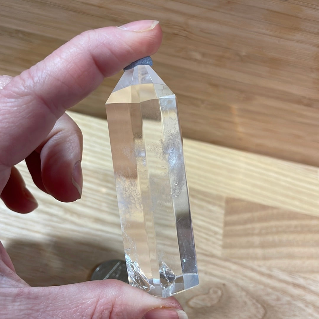 Clear Quartz Points >£20