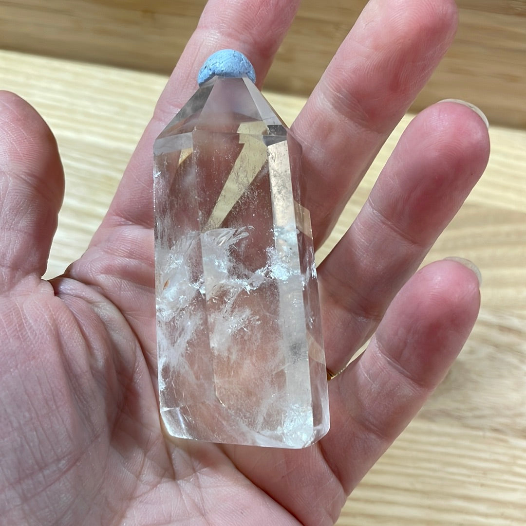 Clear Quartz Points >£20