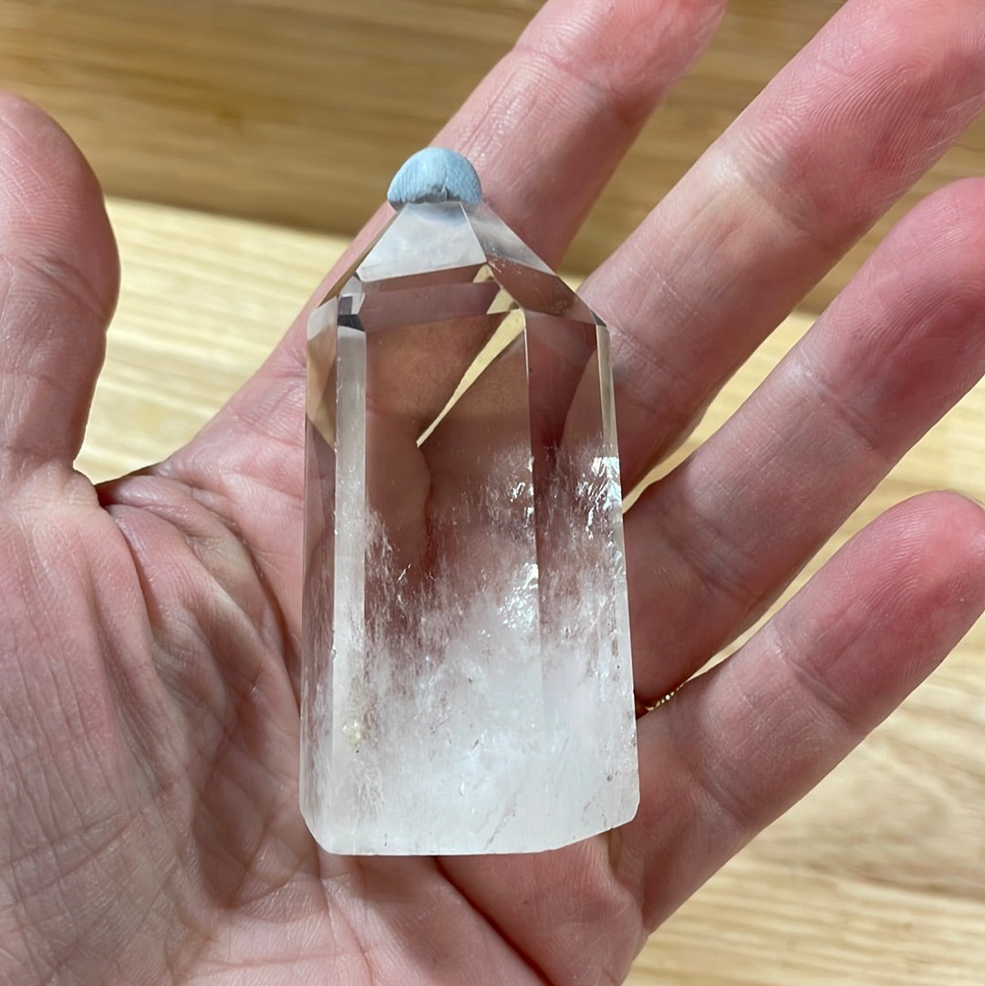 Clear Quartz Points >£20