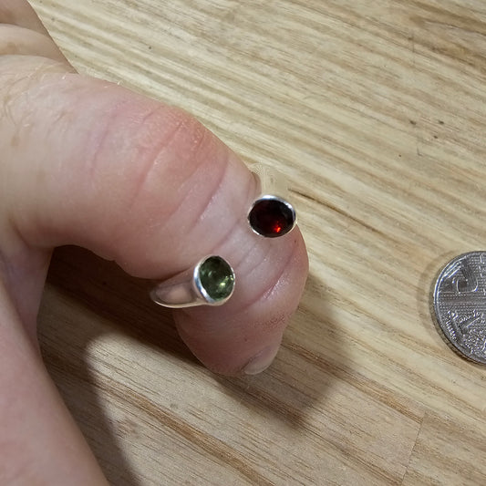 Moldavite / Garnet Adjustable ring