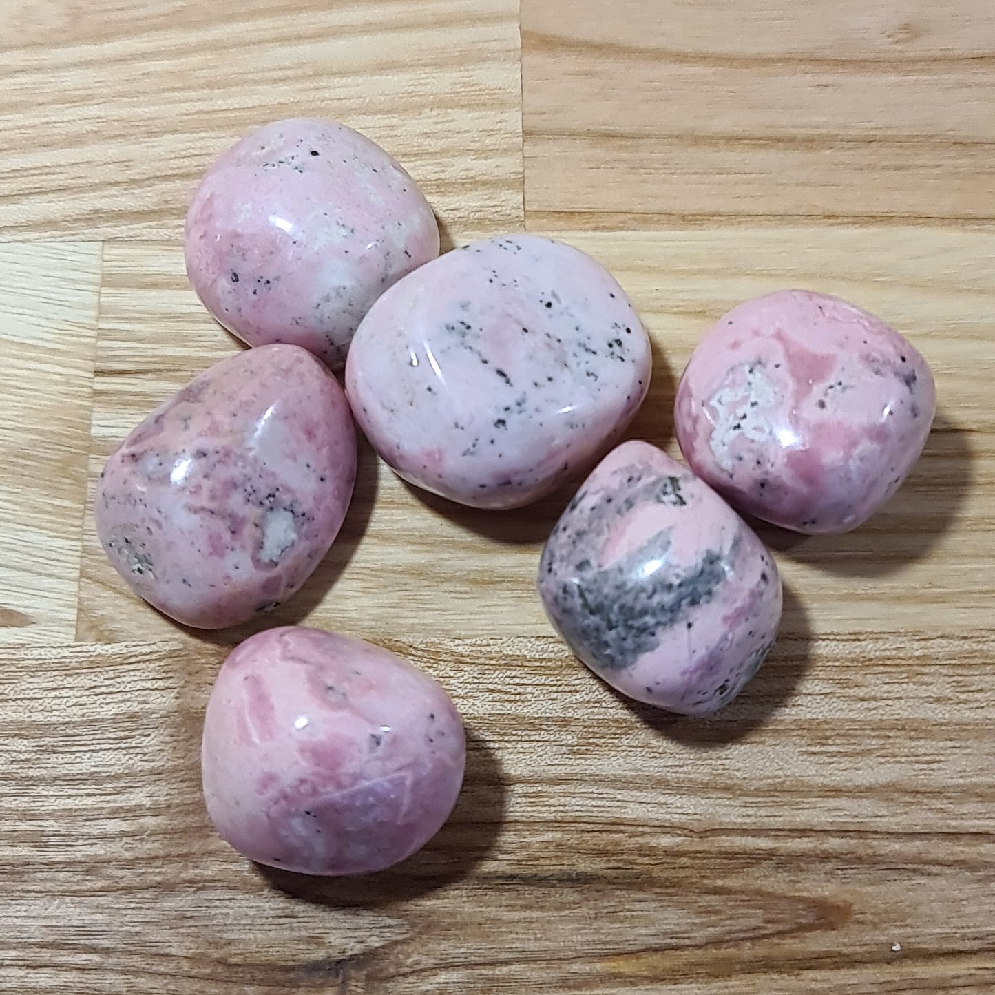 Rhodonite Tumblestone (AA grade)