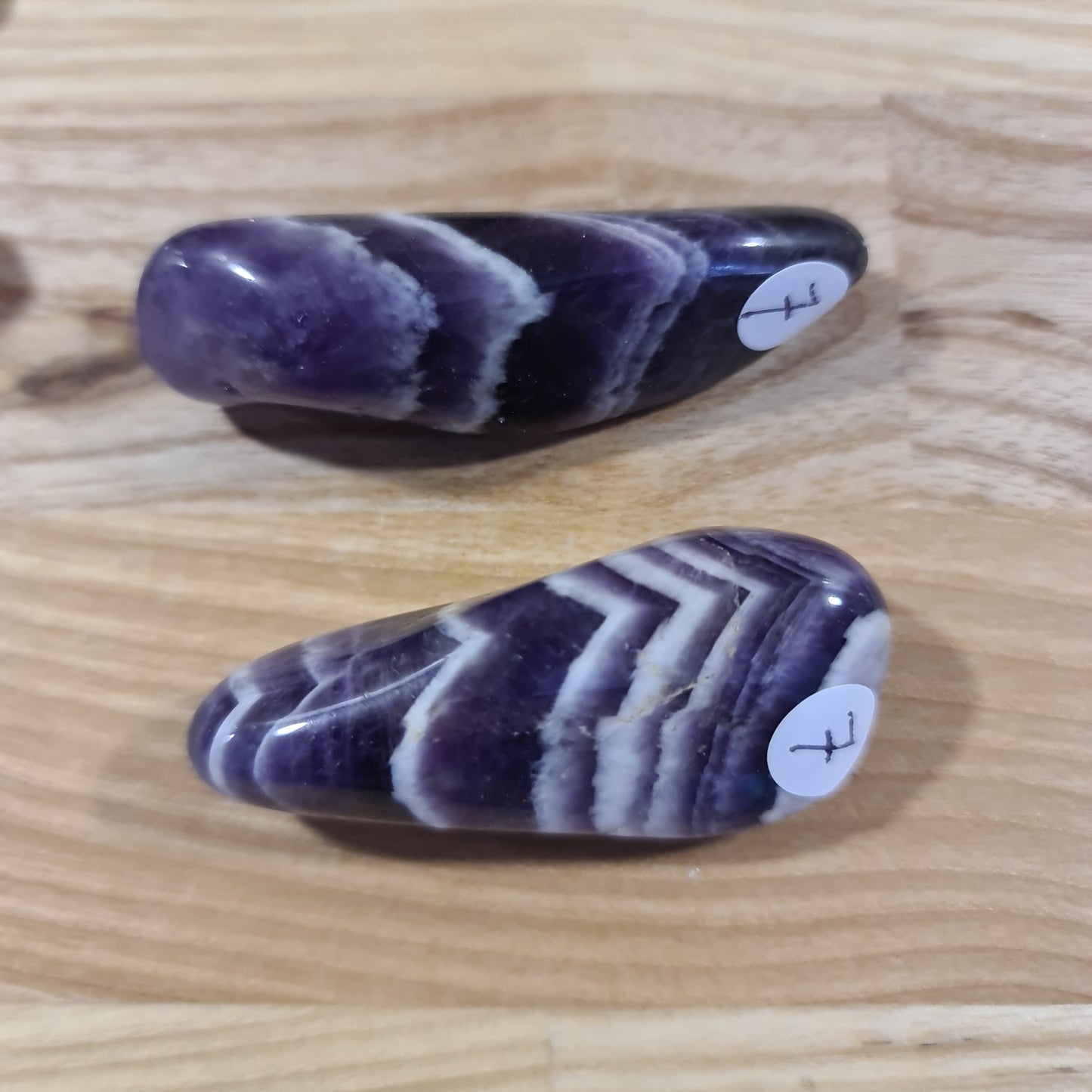 Chevron Amethyst polished pebbles - A Grade