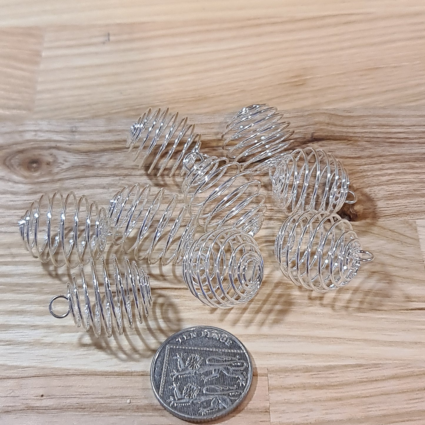 Wire spiral cages