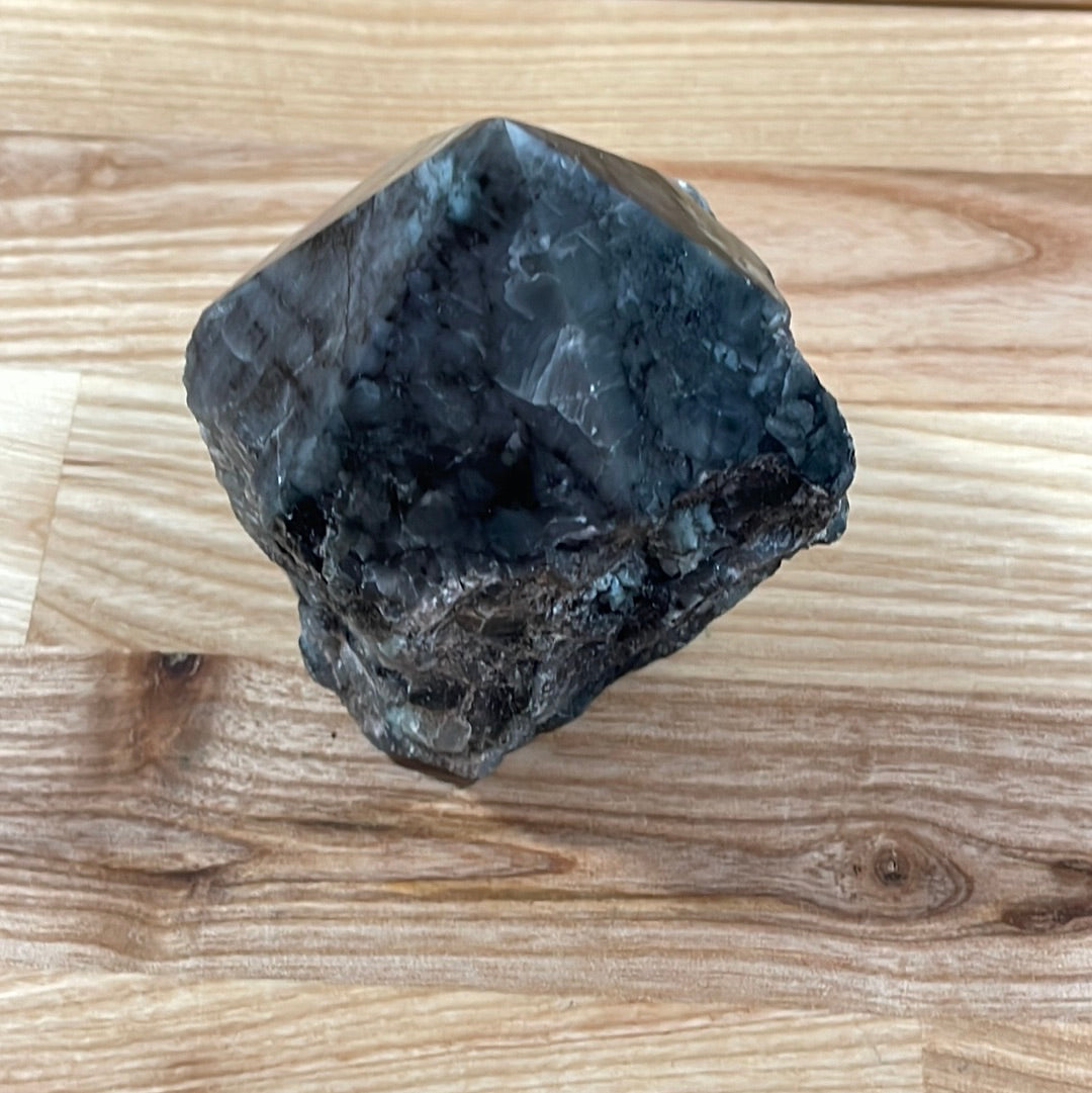 Emerald Raw with Cut and Polished Point