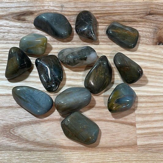 Chrysoberyl Cats Eye Tumblestone